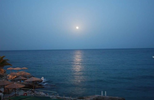 Agia Marina Hotel | Beachfront Exclusive Suite - Argo Seaside Stays