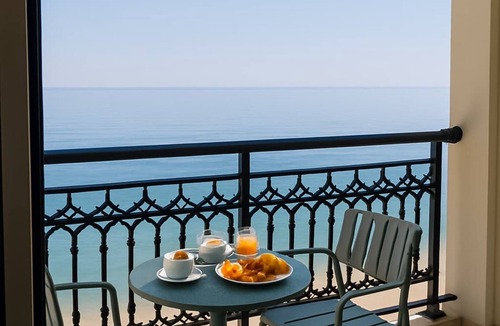 Agia Pelagia Apartment | Beachfront Panorama Apartm - Kythira Seaside Gem