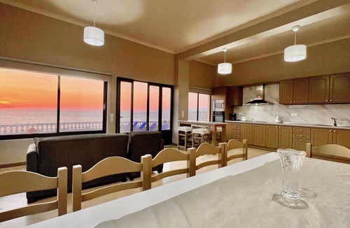 Agios Stefanos Avliotes Villa | Beachfront Villa Bellevue