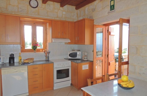 Apokoronas Villa | Beautiful 2 Bedroom Stone Villa With Private Pool And Fantastic Views.