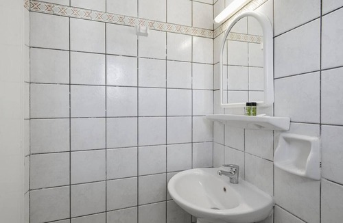 Kavos Bed & Breakfast | Bed and Breakfast 'The Kavos Sandy Inn-Double Room' with Shared Pool, Wi-Fi and Air Conditioning