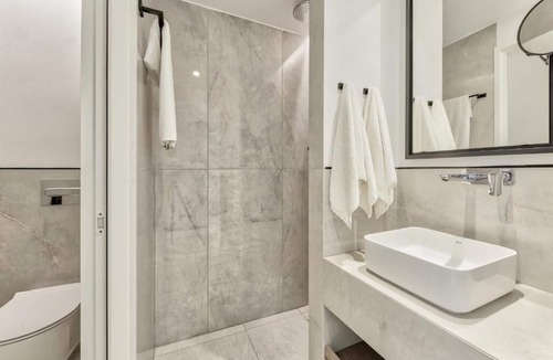 Zakynthos Town Hotel | Bitzaro Boutique Hotel