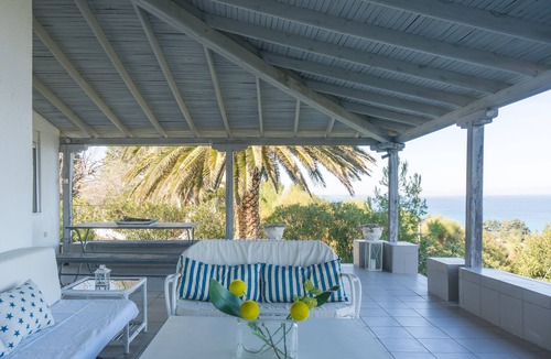 Pallini Apartment | Blue Horizon 2 by JJ Hospitality