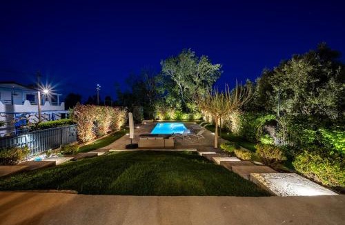 Marathon Villa | Blue Pine Villa