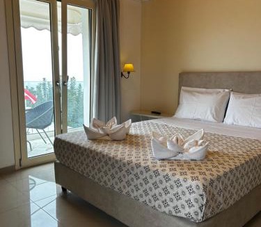 Piskopiano Apartment | Blue Pulse JR- Villas - Korifi Suites Chersonisos