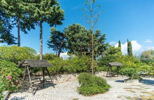 Kerameies Apartment | Blue White Apartments - Kefallonia Poolside Retreats