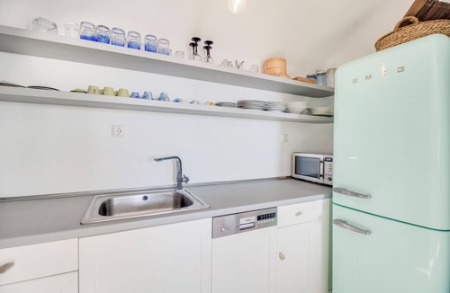 Faros Armenistis Apartment | Boutique Aquata suite with swimming pool
