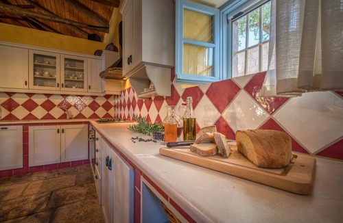 Kallithea House | Bratis 4-bedroom Holiday Home