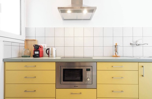 Kinosargous Apartment | Bright 2BR Apartment By Metro Near Acropolis