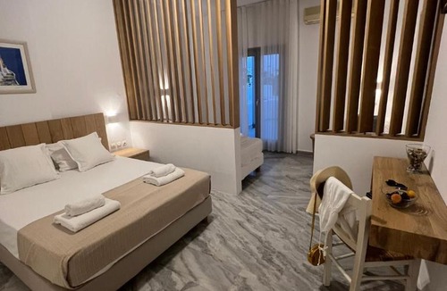 Logaras Apartment | CAELI PAROS by Kostas & Joanna Studios