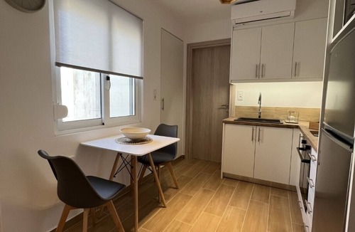 Ermoupoli Apartment | Calm Joy & J - Bee