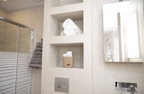Ermoupoli Apartment | Calm Joy & J - Nest