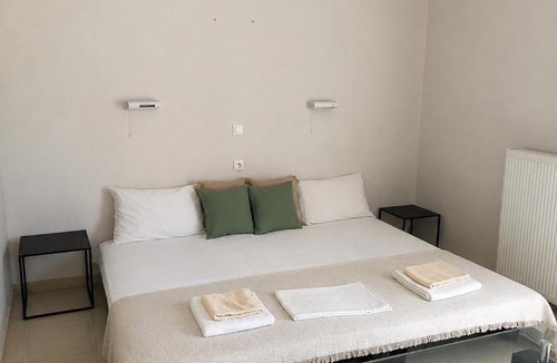 Marathias House | Calypso House