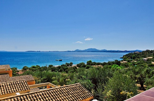 Barbati Apartment | Casa Do Tina: Maisonette type apartment in Barbati, ideal for four, air-conditioning, stunning views