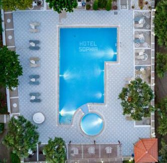 Menetai Hotel | Casa Garden
