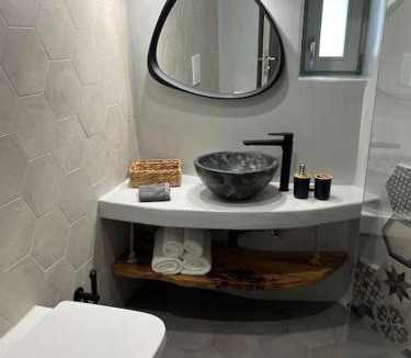Triovasalos House | Casa Legko