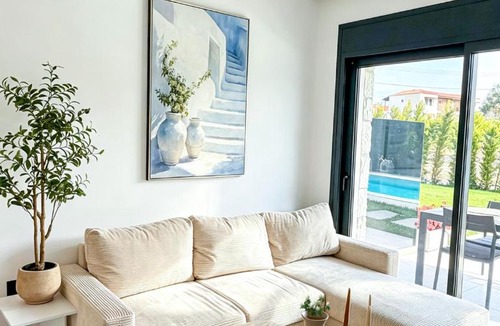 Kriopigi House | Casa Rossa, Nilie Hospitality MGMT