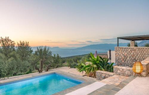 West Mani Villa | Casatino Villas