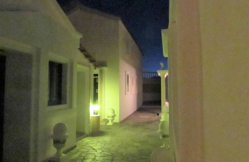 Faliraki Apartment | Castellino - Traditional Loft Apartment for 5 people