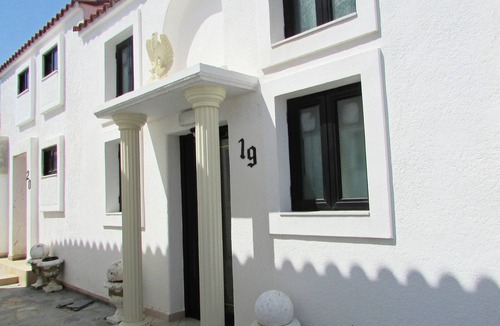 Faliraki Apartment | Castellino - Traditional Loft Apartment for 5 people