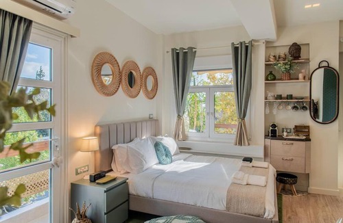 Kifisia Apartment | Central Kifissia LÍMε & ÁPPεROL Malomar Homing