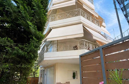 Chalandri Villa | Chalandri Spacious 4BR 3-Level Maisonette by ΜΡS