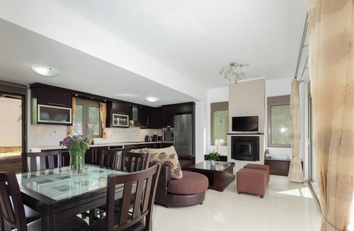 Kato Valsamonero Villa | Charming 2-Bedroom Villa in Serene Village - Perfect Family Getaway