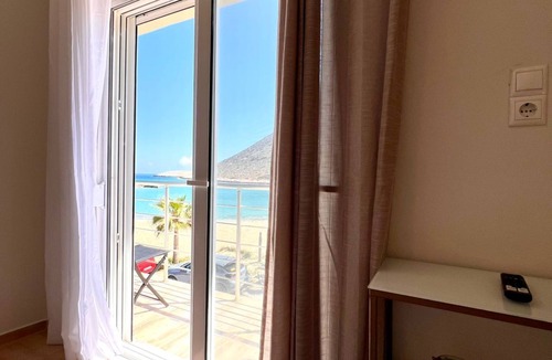 Stavros Apartment | Christiana's Beach Apartment