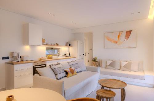 Nafplio House | Citrus Villa with Pool and Sea View near Nafplio