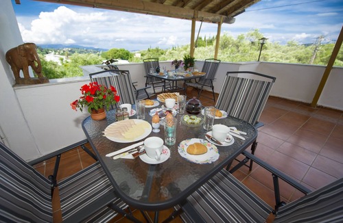 Dafnata Apartment | Corfu Room apartments