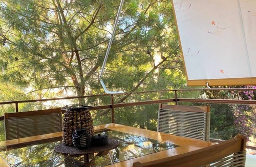 Varkiza Apartment | Cosy apartment In the heart of Varkiza 100 meters from the Sea and all Shop area