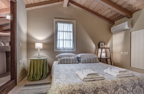 Kavvadades House | Country Hill House in Kavadades