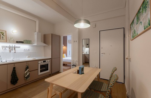 Petralona Apartment | Cozy 2BR Apartment Warm, Bright & Steps to Metro