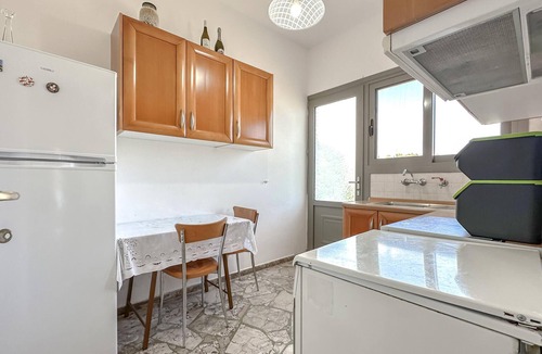 Paralia Apartment | Cozy apartment in Astros Kynourias with lake view
