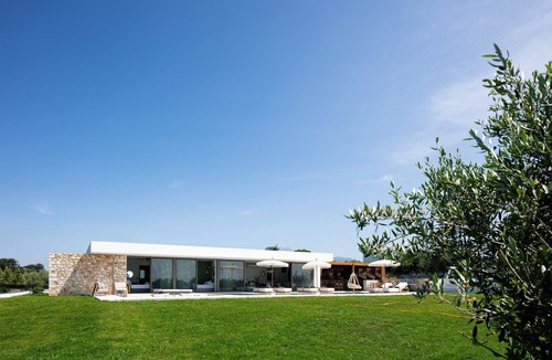 Geropotamos Villa | Cresto Iconic Villa, with Heated Spa Whirlpool