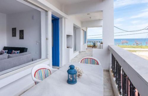 Ierissos Apartment | Cycladic flat with sea view and BBQ grill