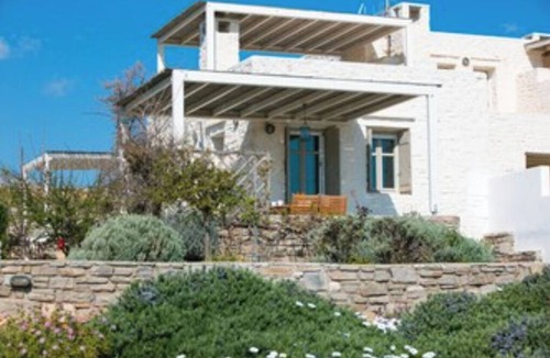 Logaras Condo | Cycladic Aegean house, breathtaking sea view, 5 min. from beaches.