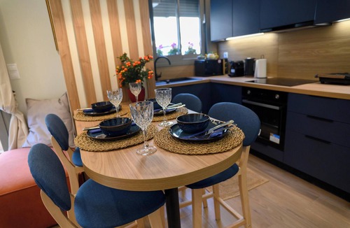 Petralona Apartment | Daisy's Deluxe Athenian 2bedroom by MPS