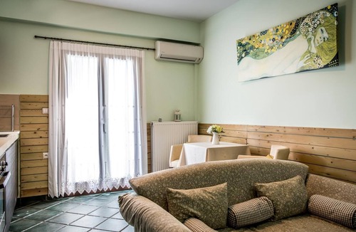 Tsagarada Apartment | Daphne . House In Pelion