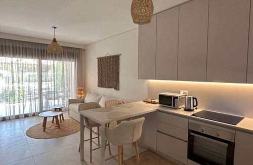 Nikita Apartment | Darion Residence A3 - Apartament Steps from the Sea