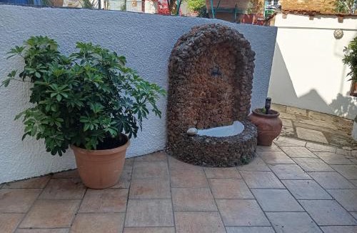 Chrisochorafa House | Deli House