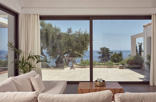 Elation House | Deluxe secluded villa with Infinity pool, Jacuzzi and breathtaking sea view.