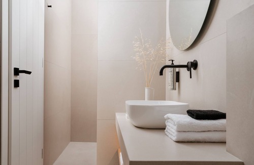 Psathi House | Deluxe Suite 2 with Shared Pool and Seaview