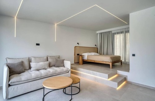 Nafplion City Centre Apartment | Deluxe Suite, Mountain Viewn