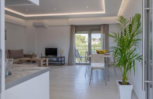 Lardos Apartment | Demiani House