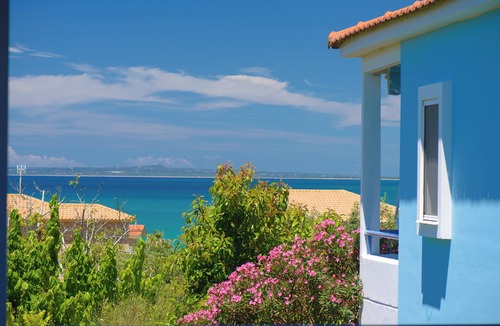 Pyrgos Apartment | DIMITRA GARDEN VIEW APARTMENT