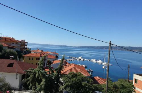 Pirgadikia Apartment | Doras House in village Άνετο Διαμέρισμα υπέροχη θέα