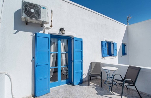 Perissa Apartment | Double Room with View 7: Sea View, Balcony & Air Conditioning