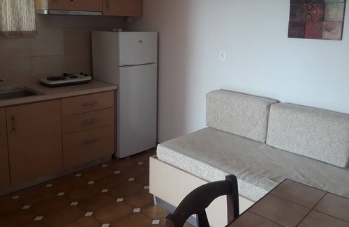 Mavrovouni Apartment | Drossia # 6 - One Bedroom Apartment, Sleeps 4