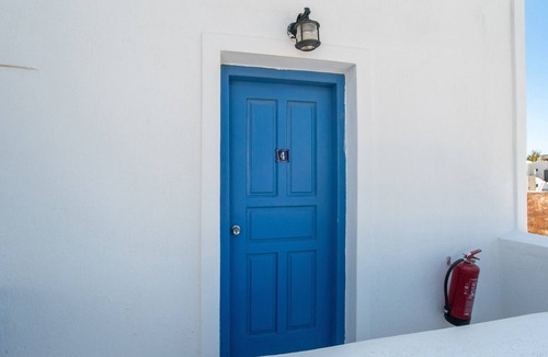 Perissa Apartment | Economy Quadruple Room Apartment with Balcony, Wi-Fi and Air Conditioning